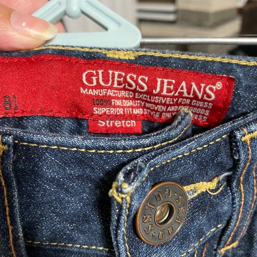 Guess “stretch” denim blue jean shorts - Picture 5 of 8